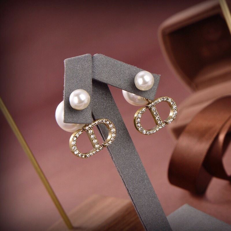 chr1st1an D10r earrings